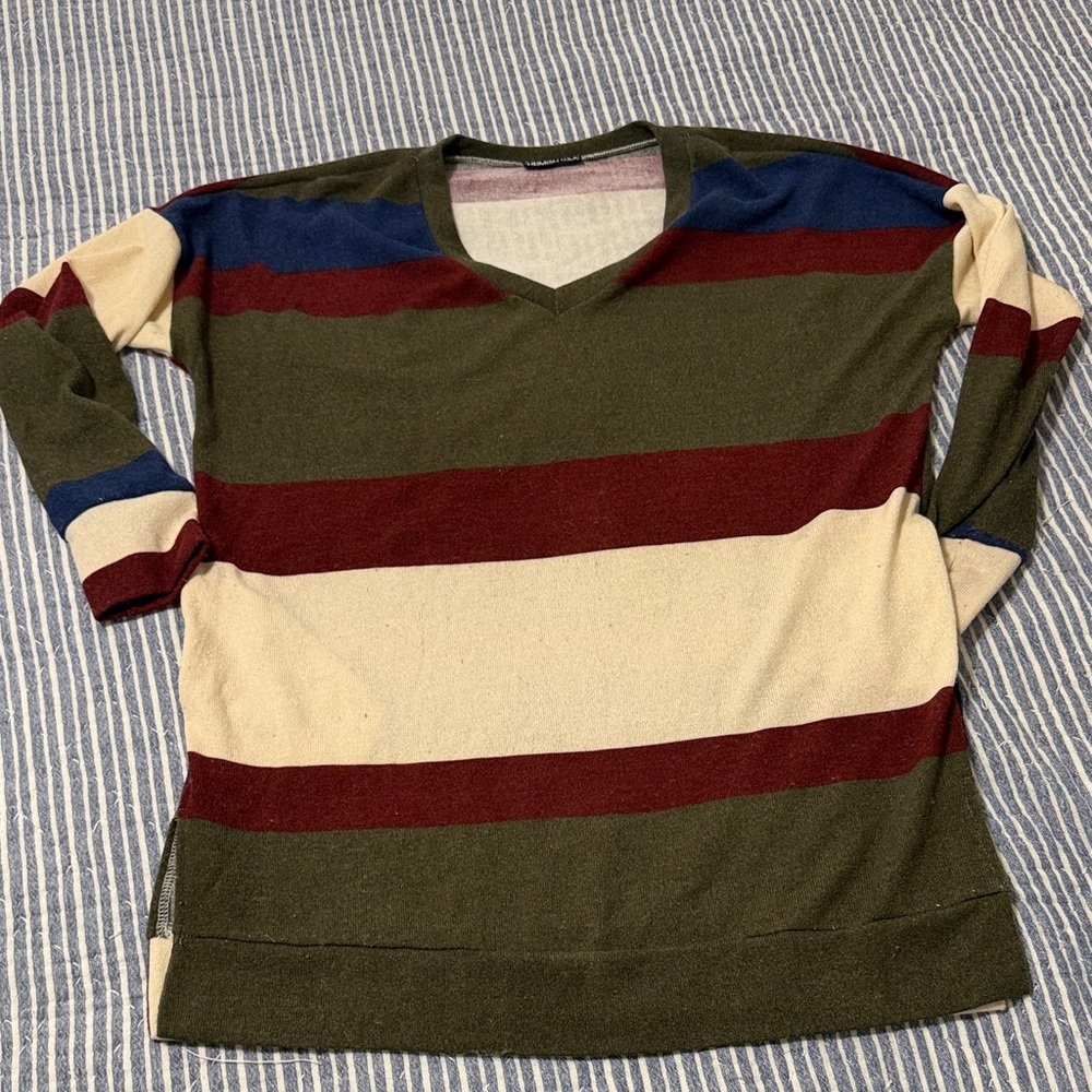 HEIMISH USA Multicolor V-Neck Sweater